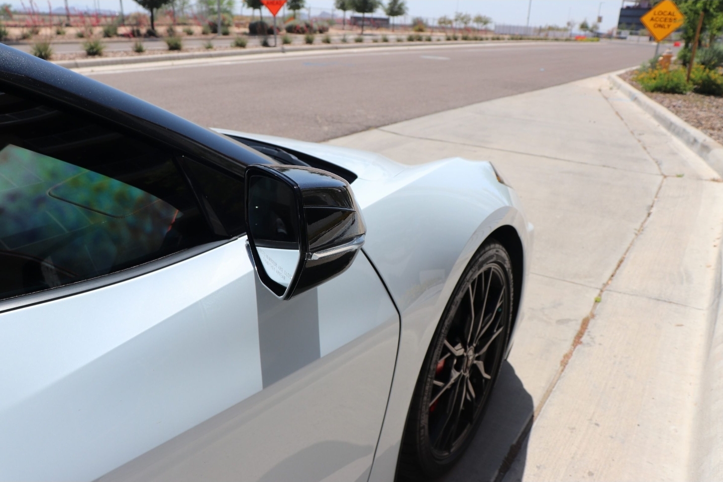 Chevrolet Corvette C8 2LT Convertible photo 4 - BExotic Scottsdale, AZ