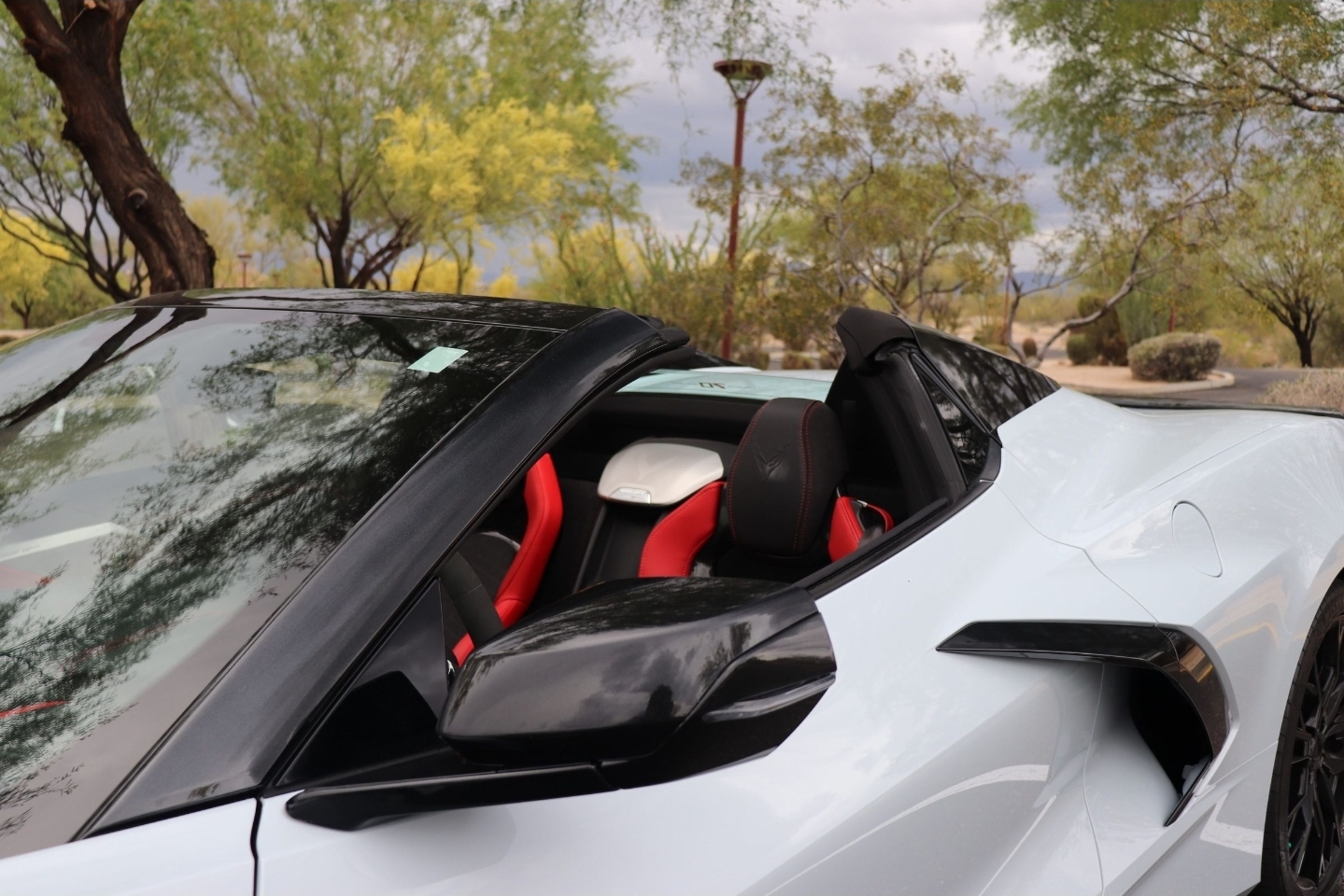 Chevrolet Corvette C8 2LT Convertible photo 5 - BExotic Scottsdale, AZ