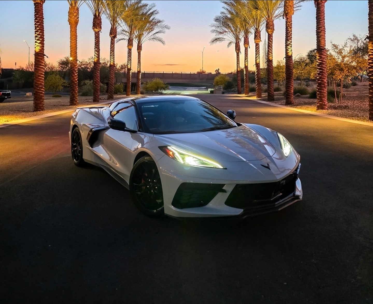 Chevrolet Corvette C8 2LT Convertible photo 10 - BExotic Scottsdale, AZ