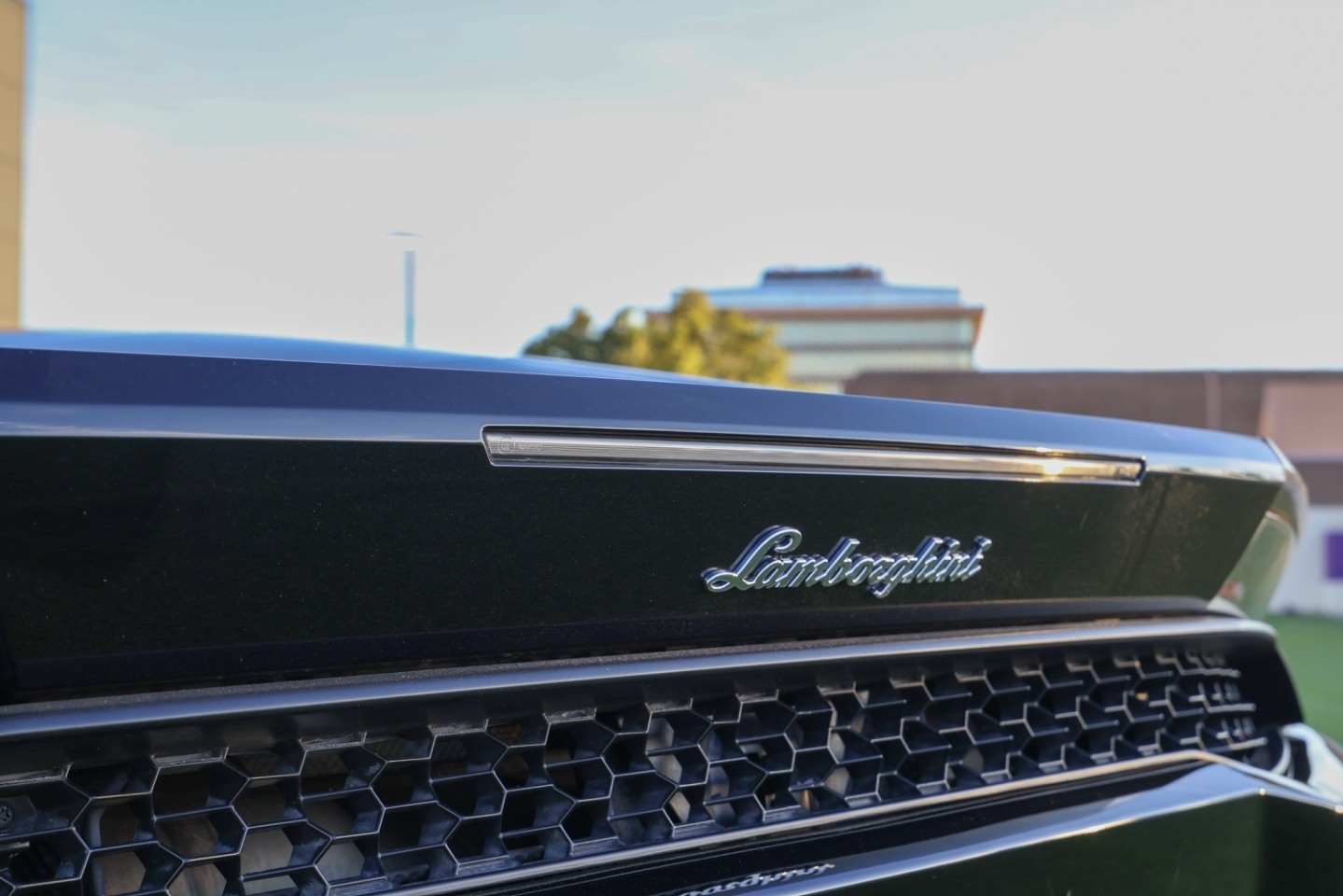 2021 Lamborghini Huracan Spyder photo 7 - BExotic Scottsdale, AZ