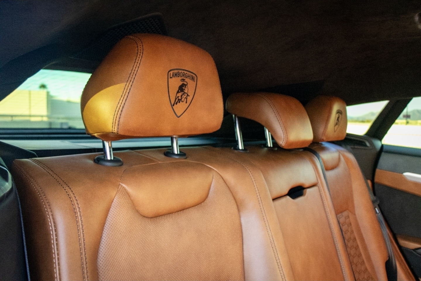 2021 Lamborghini Urus photo 5 - BExotic Scottsdale, AZ