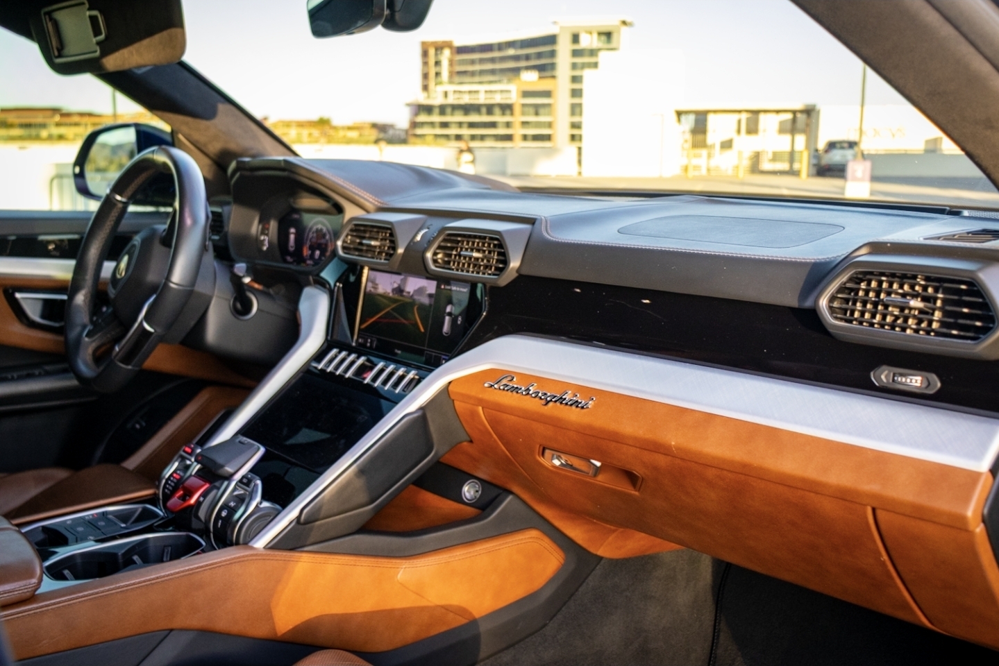 2021 Lamborghini Urus photo 6 - BExotic Scottsdale, AZ
