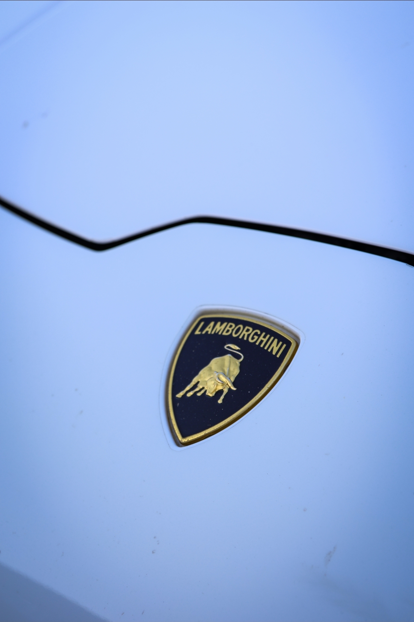 Lamborghini Huracan LP 610-4 Coupe photo 4 - BExotic Scottsdale, AZ